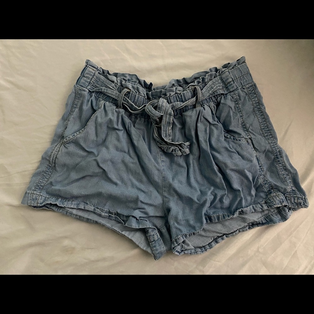 tie front denim color shorts